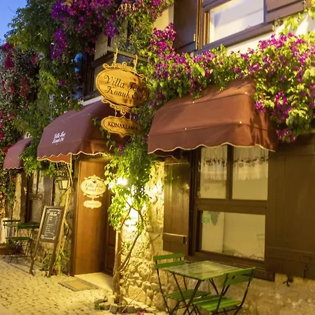 Teos Hotel *